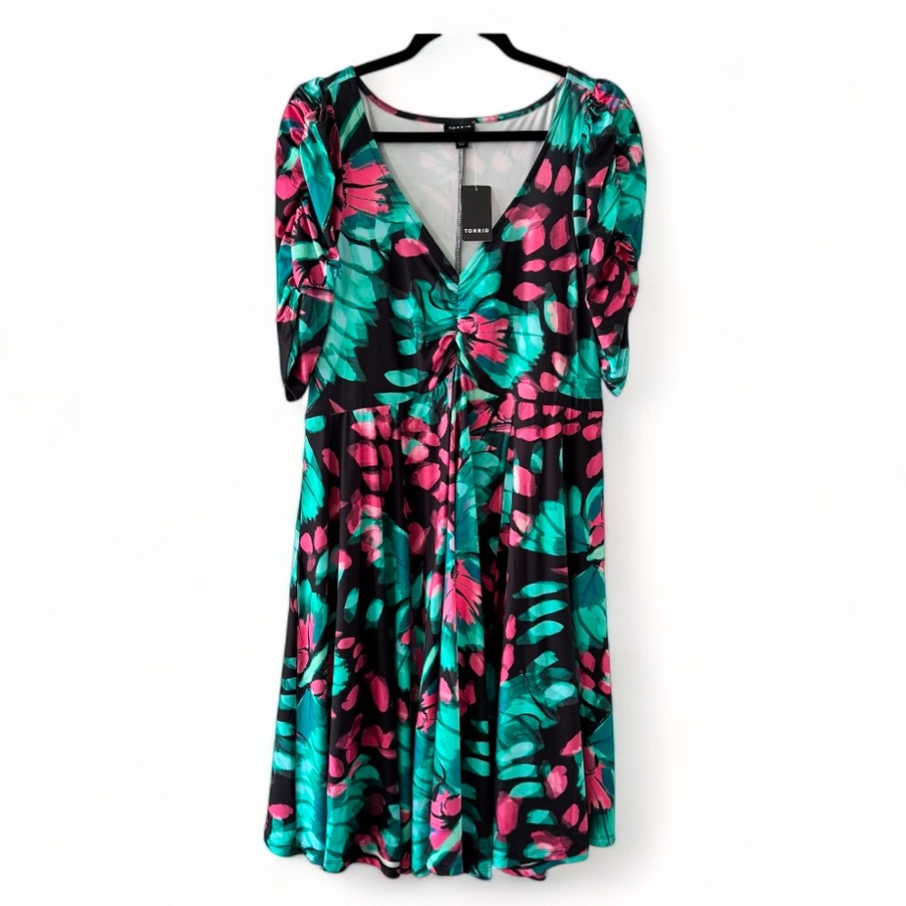 NWT Torrid Butterfly Mini Studio Knit Cinch Front Skater Dress Size 1X Pockets